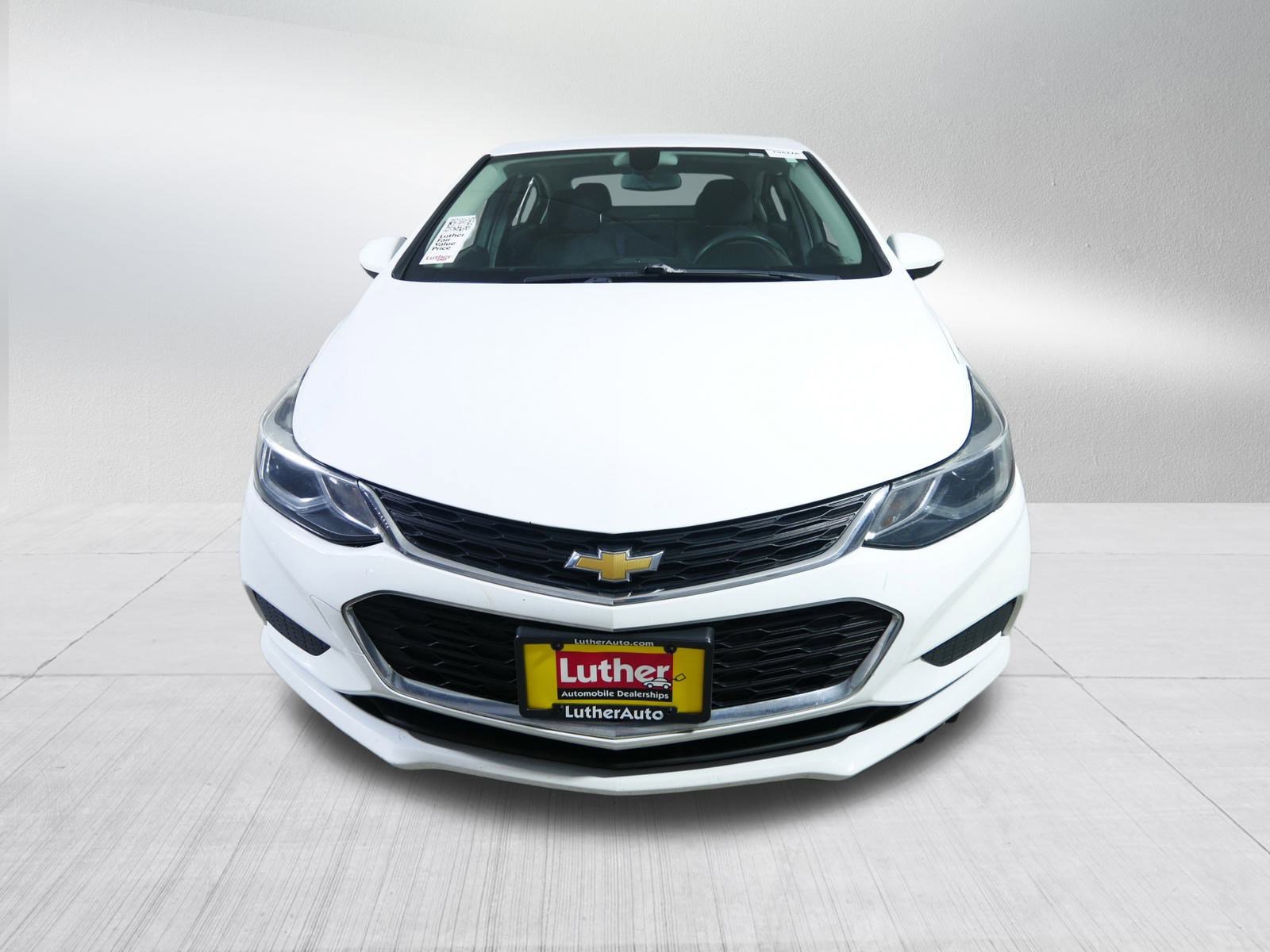 Used 2017 Chevrolet Cruze LT with VIN 1G1BE5SM2H7156303 for sale in Brooklyn Center, Minnesota