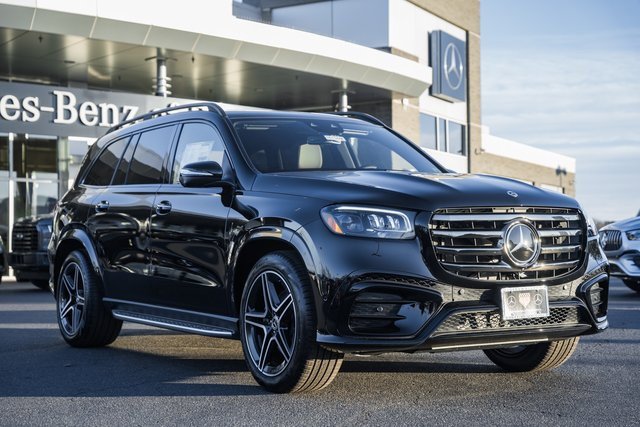 2026 Mercedes-Benz GLS Base's photo