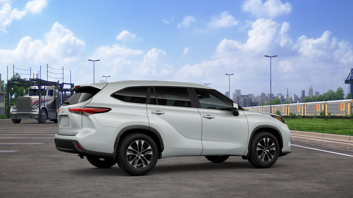 2025 Toyota Highlander XLE XSE Platinum Limited photo 11