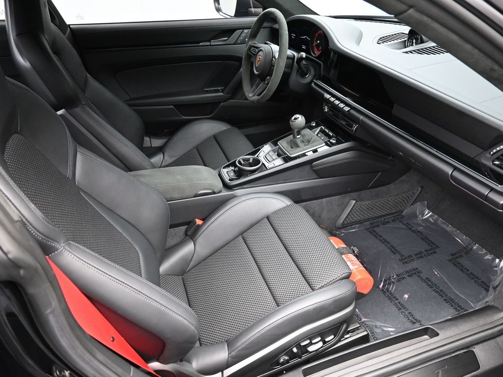 2024 Porsche 911 T photo 7