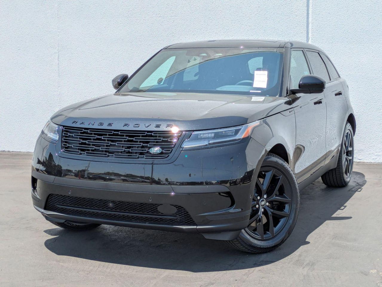 2026 Land Rover Range Rover Velar S's photo