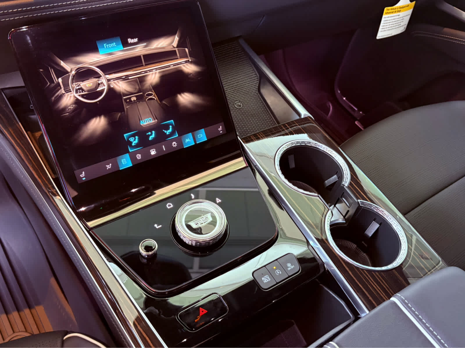 2025 Cadillac Escalade Premium Luxury photo 12