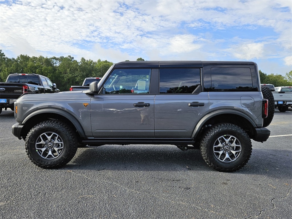 2025 Ford Bronco Badlands photo 4