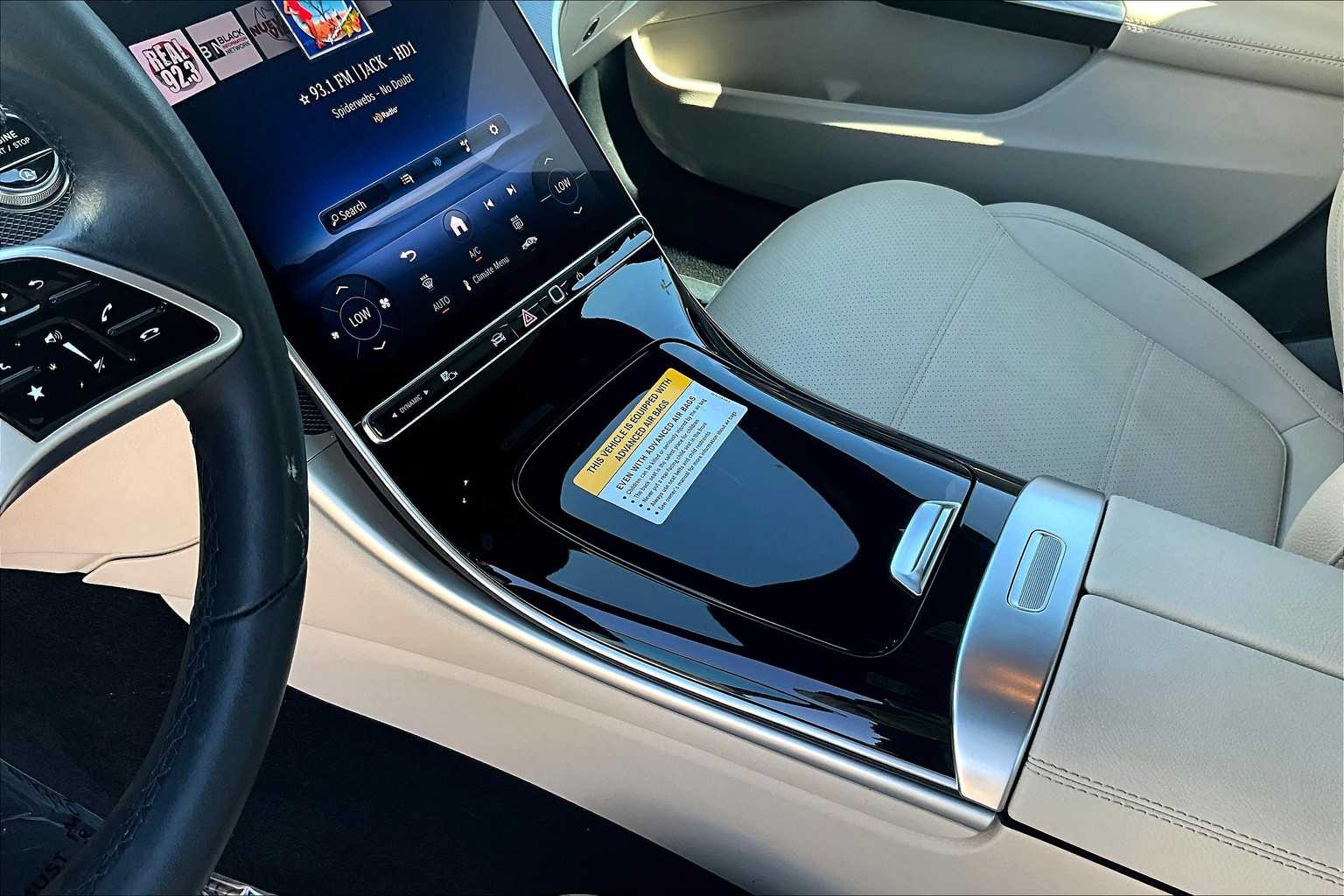 2025 Mercedes Benz C 300 photo 15