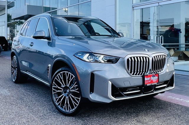 2026 BMW X5 40i's photo