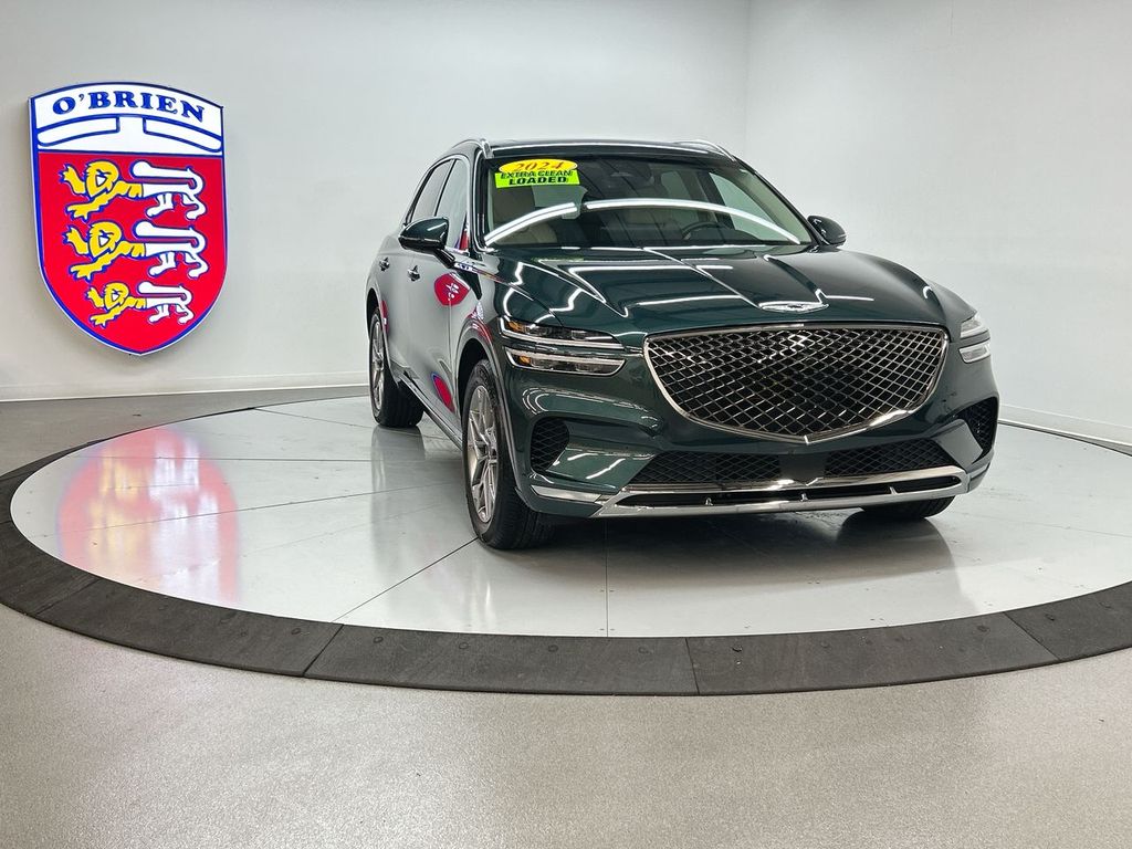 2024 GENESIS GV70 Standard's photo