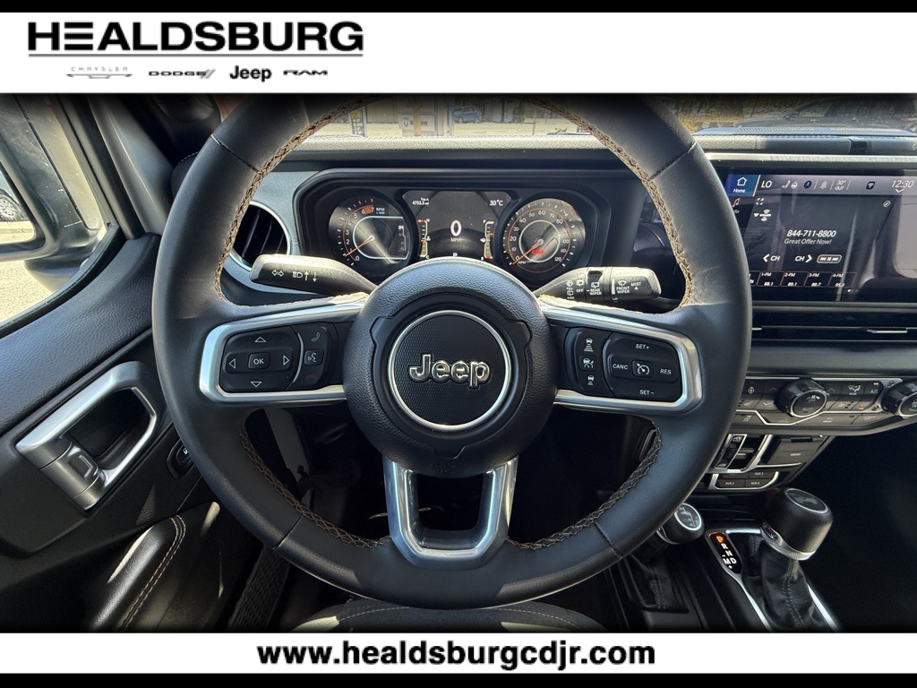 2024 Jeep Wrangler Sahara photo 15