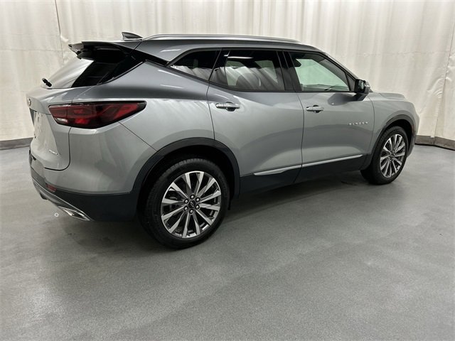 2025 Chevrolet Blazer Premier photo 4