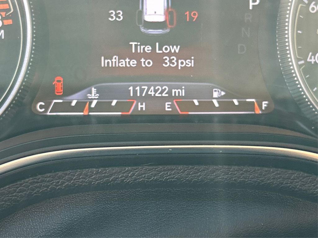 2019 Jeep Cherokee Limited photo 34