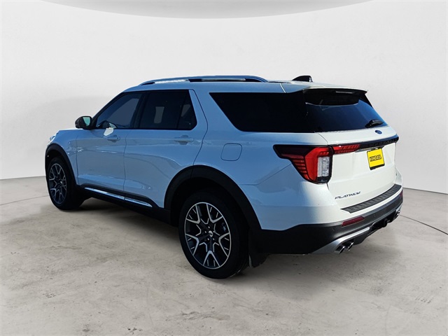 2025 Ford Explorer Platinum photo 3
