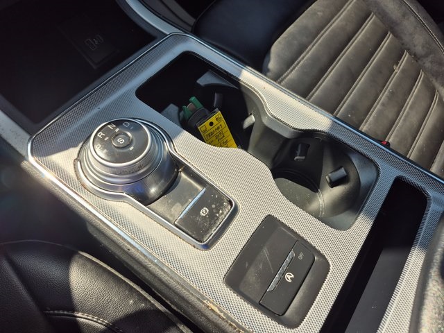 2021 Ford Edge SEL photo 18
