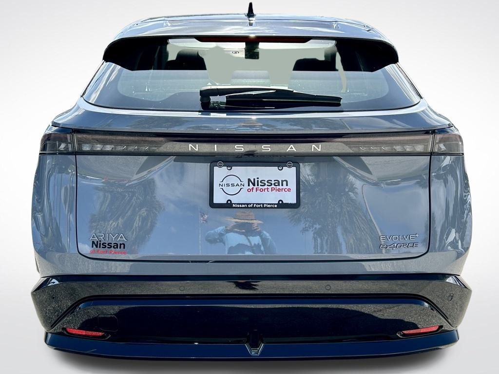 2023 Nissan ARIYA Evolve+ e-4ORCE photo 5