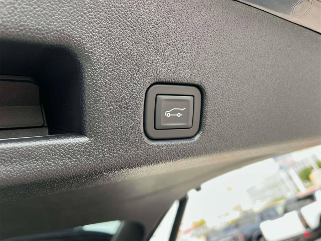 2026 Gmc Acadia Denali photo 19