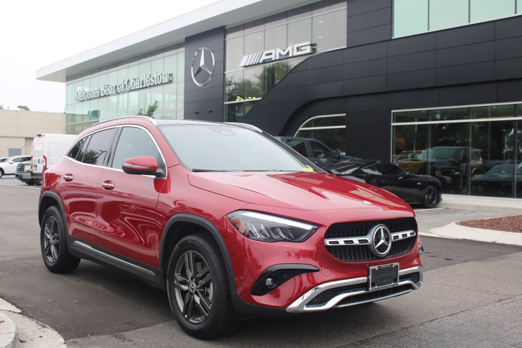 2025 Mercedes Benz GLA 250 4MATIC photo 3