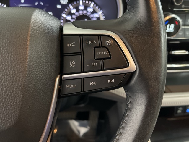 2022 Toyota Highlander XLE photo 27