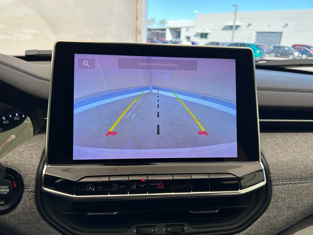 2024 Jeep Compass North Edition Latitude photo 7