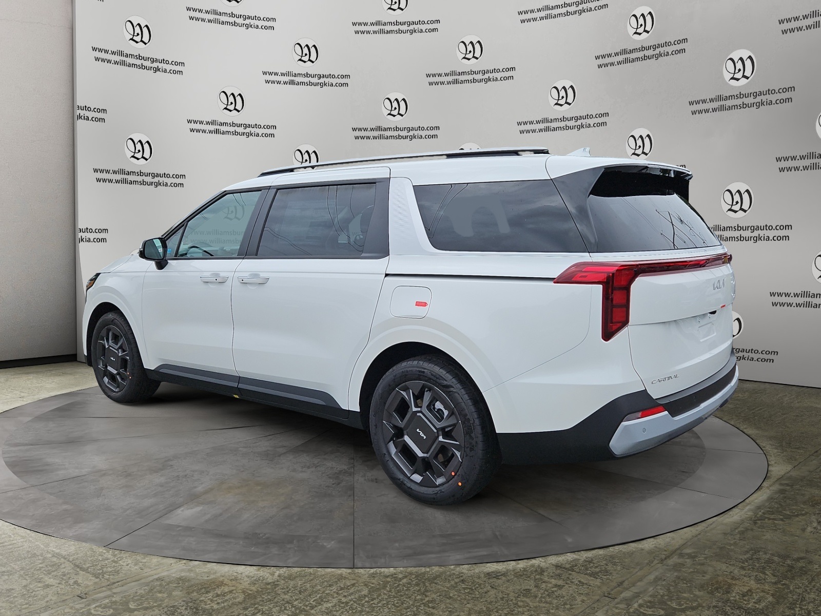 2026 Kia Carnival EX photo 3