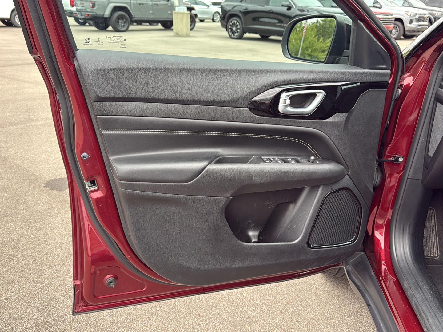 2022 Jeep Compass Altitude photo 16