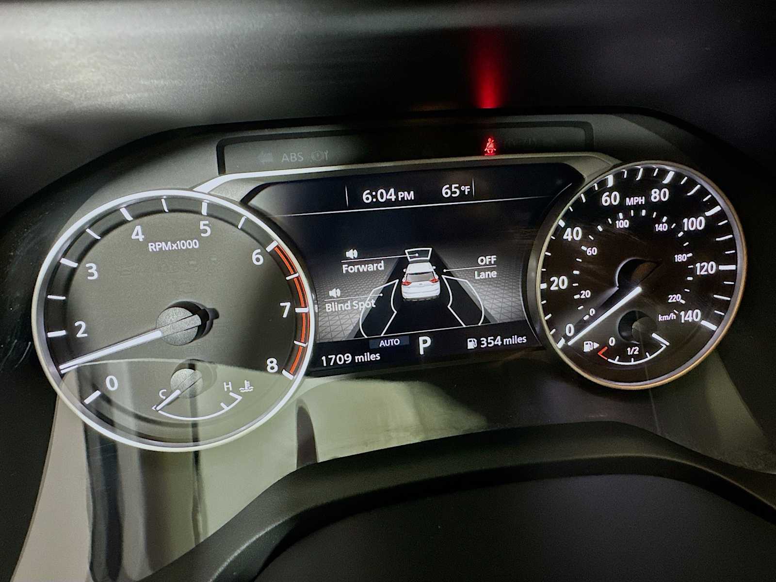 2025 Nissan Rogue S photo 10