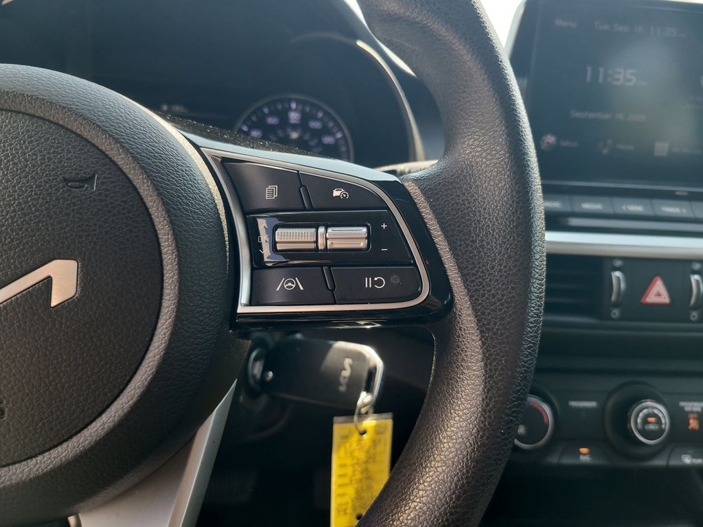 2024 Kia Forte LXS photo 14