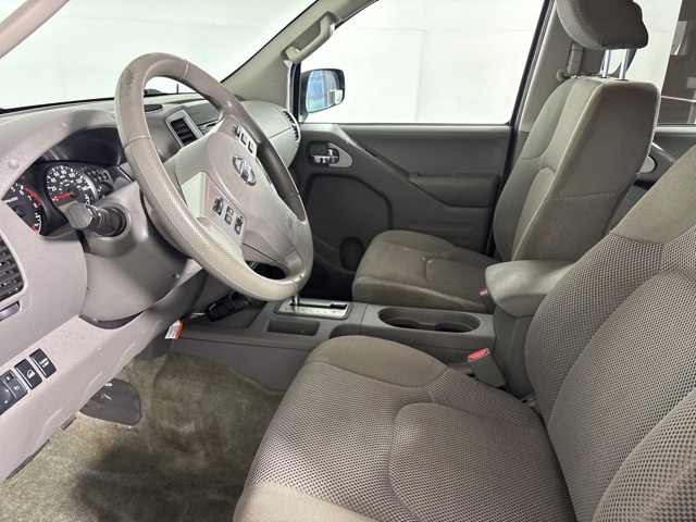 2016 Nissan Frontier SV photo 12