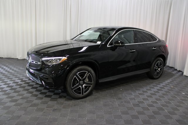2025 Mercedes Benz GLC 300 4MATIC photo 3
