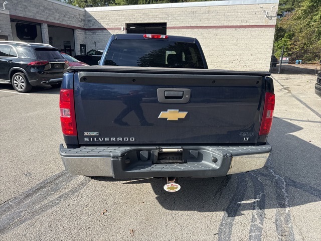2011 Chevrolet Silverado 1500 LT photo 4