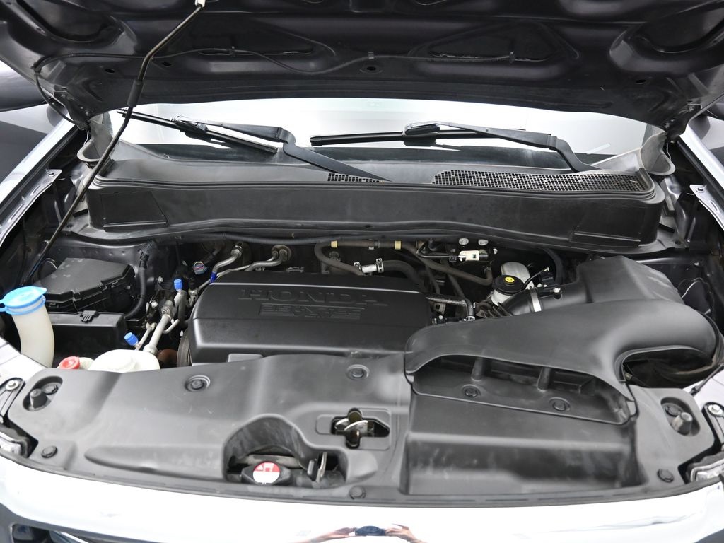 2015 Honda Pilot Touring photo 39