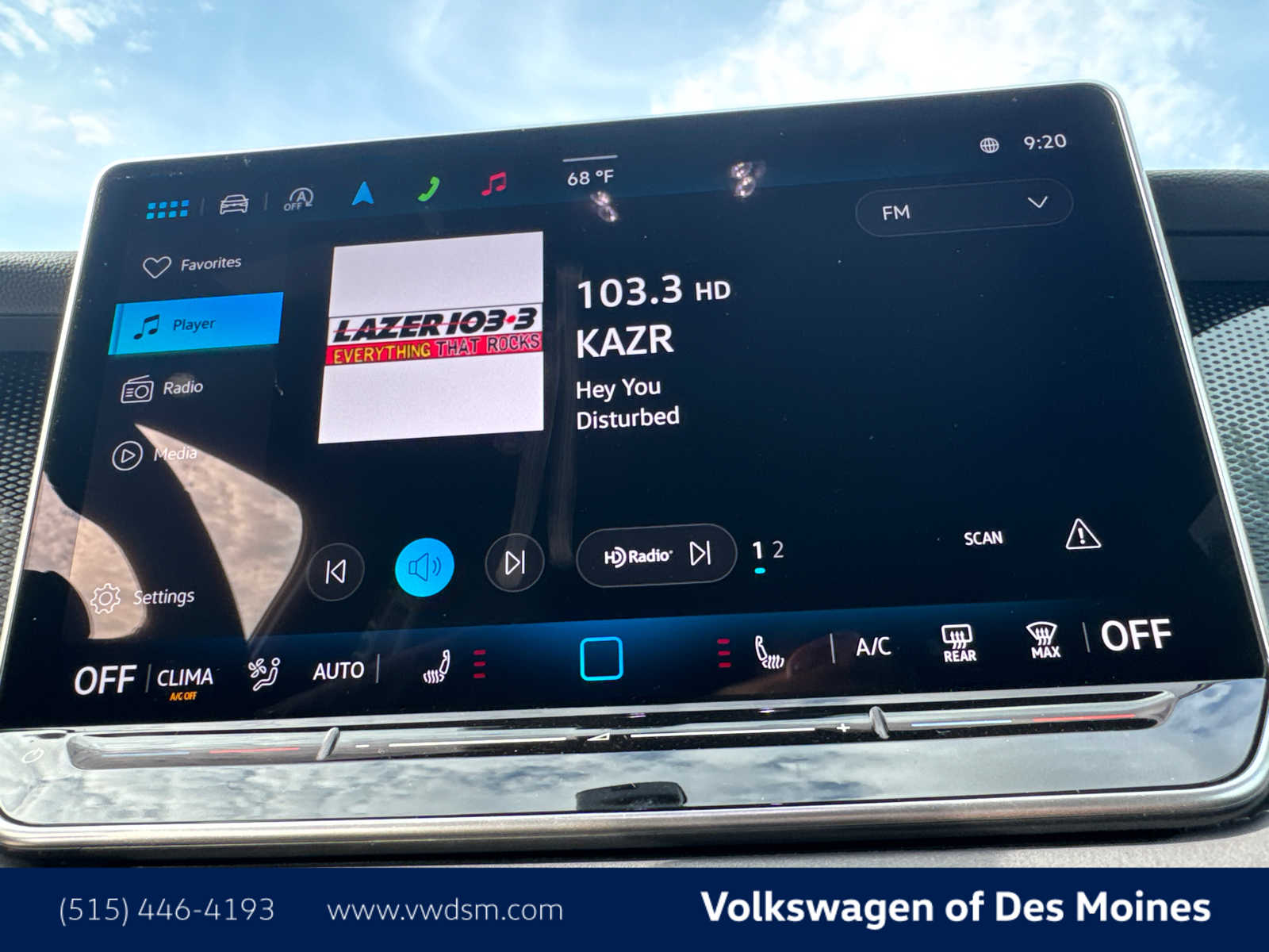 2025 Volkswagen Tiguan SE R-Line Black photo 17