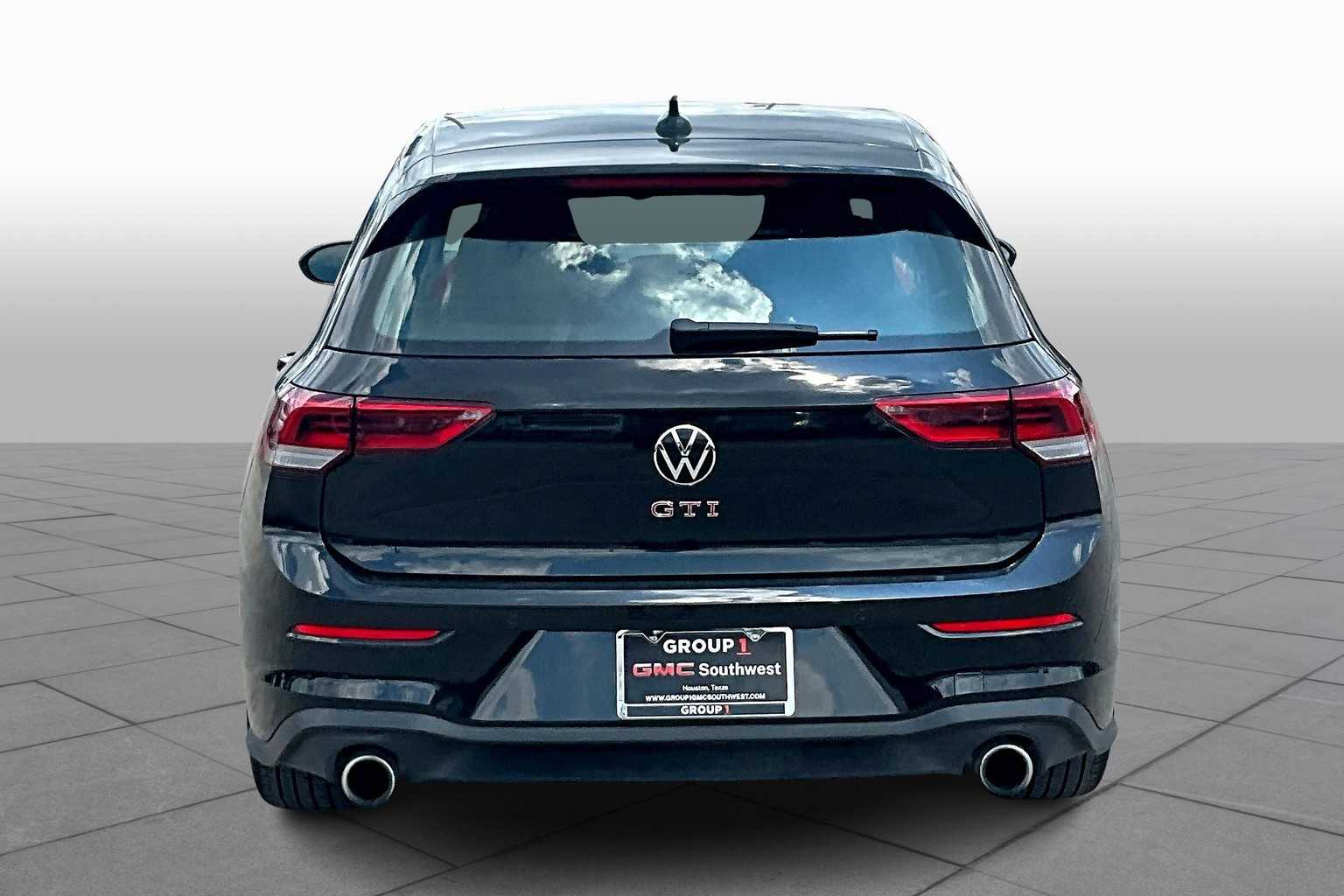 2024 Volkswagen Golf GTI S photo 4