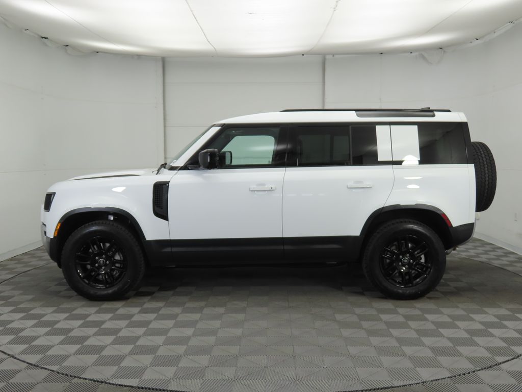 2025 Land Rover Defender 110 S photo 8