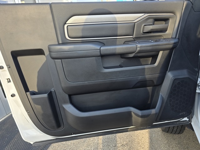 2025 Ram 5500 Tradesman photo 14