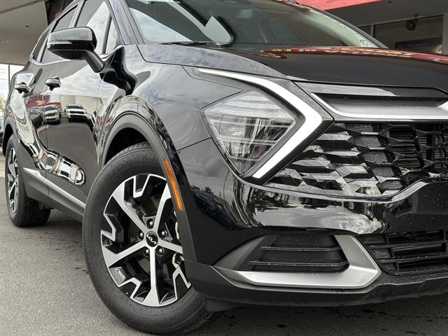 2025 Kia Sportage EX photo 3