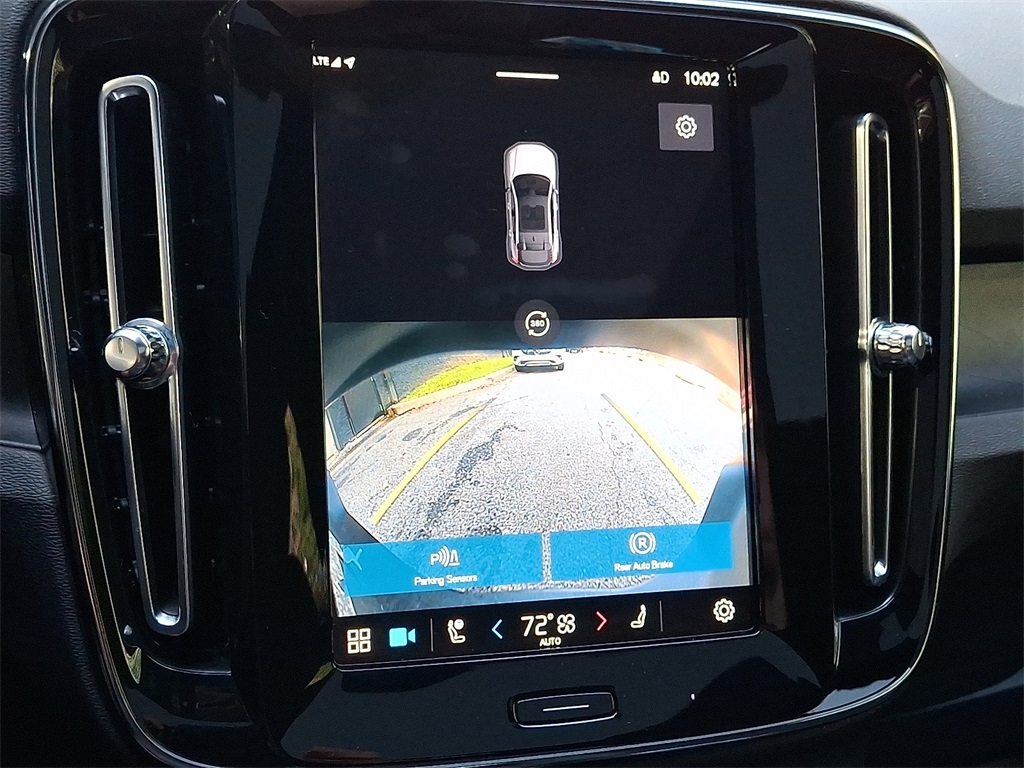 2022 Volvo C40 Recharge Ultimate photo 16
