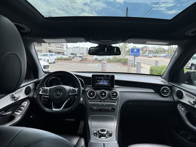 2019 Mercedes Benz GLC 300 photo 10