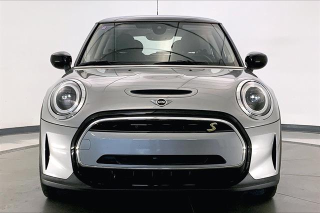Used 2024 MINI Hardtop 2 Door SE with VIN WMW13DJ04R2V86010 for sale in Cincinnati, OH