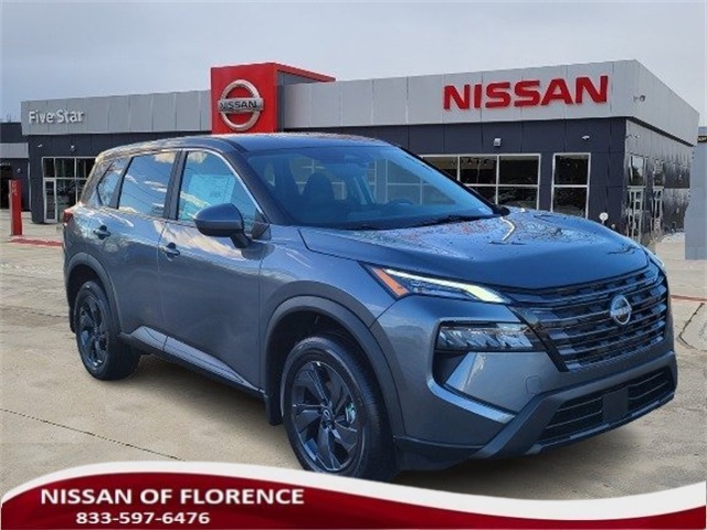 2026 Nissan Rogue SV's photo