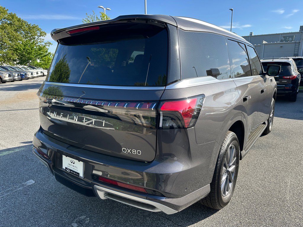 2025 Infiniti QX80 Pure photo 3