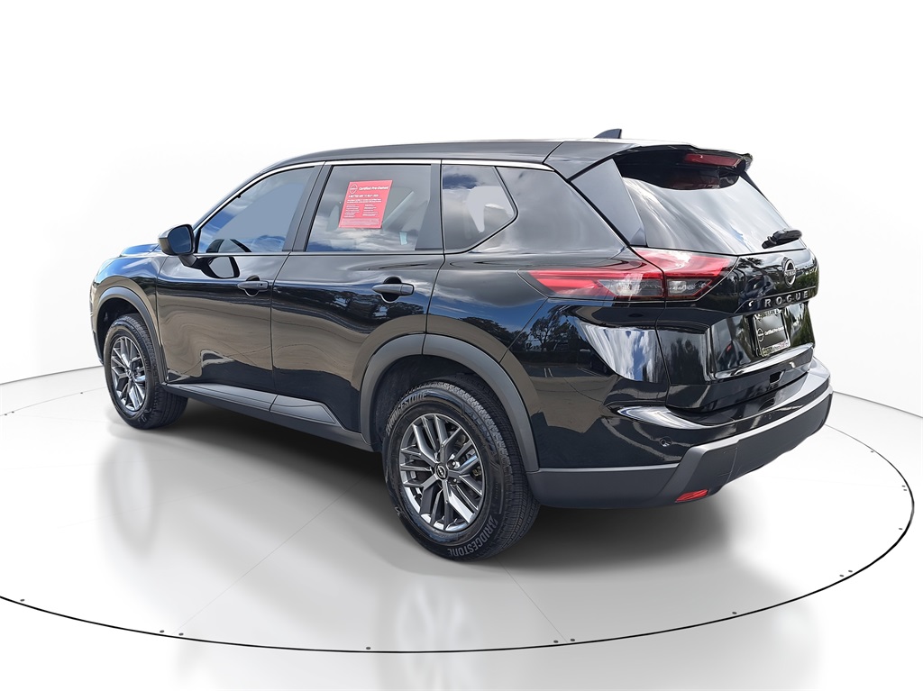 2025 Nissan Rogue S photo 5