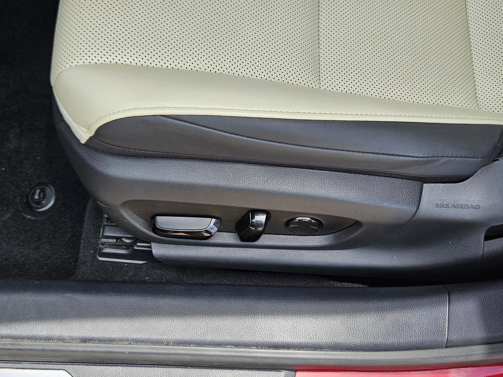 2022 Lexus ES 300h photo 27