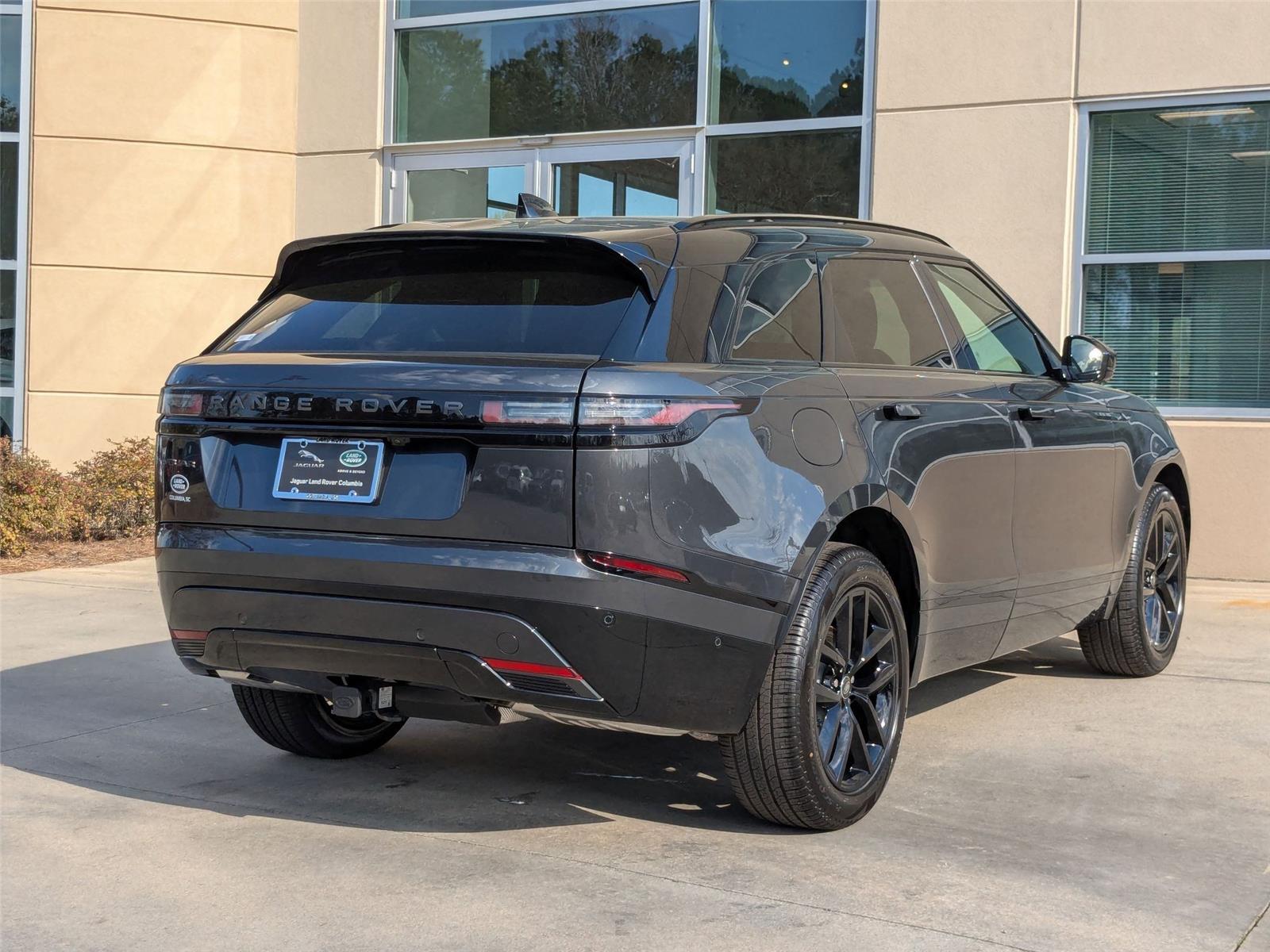 2026 Land Rover Range Rover Velar SE photo 4