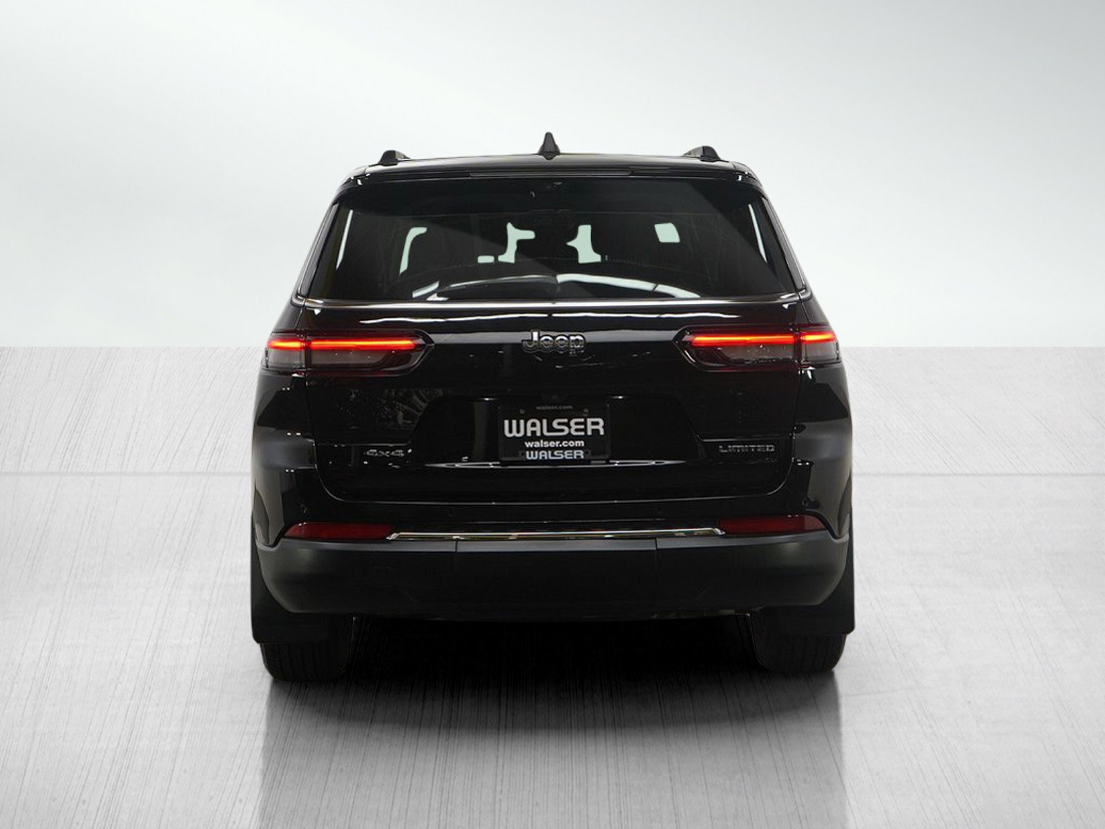 2023 Jeep Grand Cherokee Limited photo 4