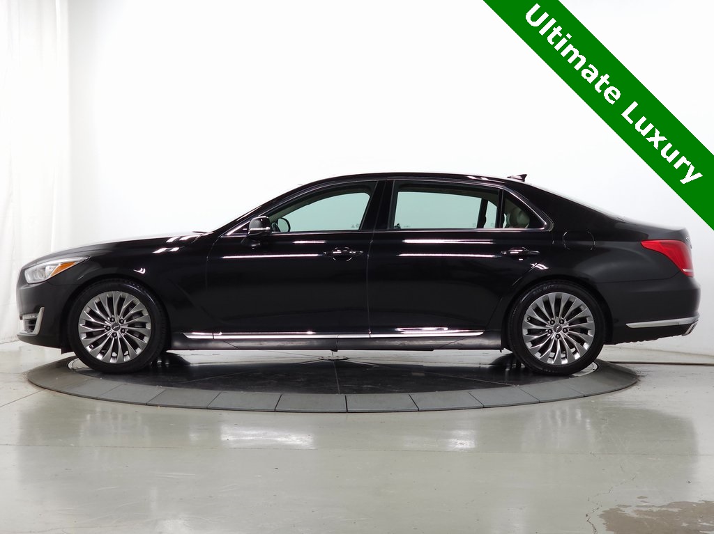 2018 Genesis G90 5.0 Ultimate AWD photo 3