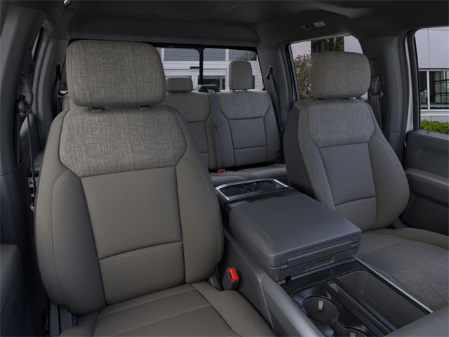 2025 Ford F-150 XLT photo 9