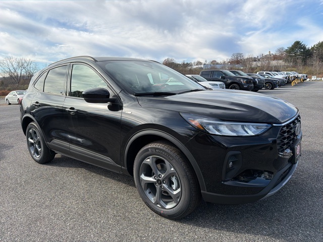 2026 Ford Escape ST-Line Select's photo