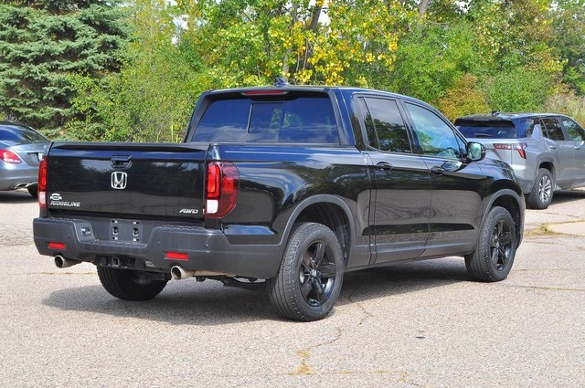 2022 Honda Ridgeline Black Edition photo 3