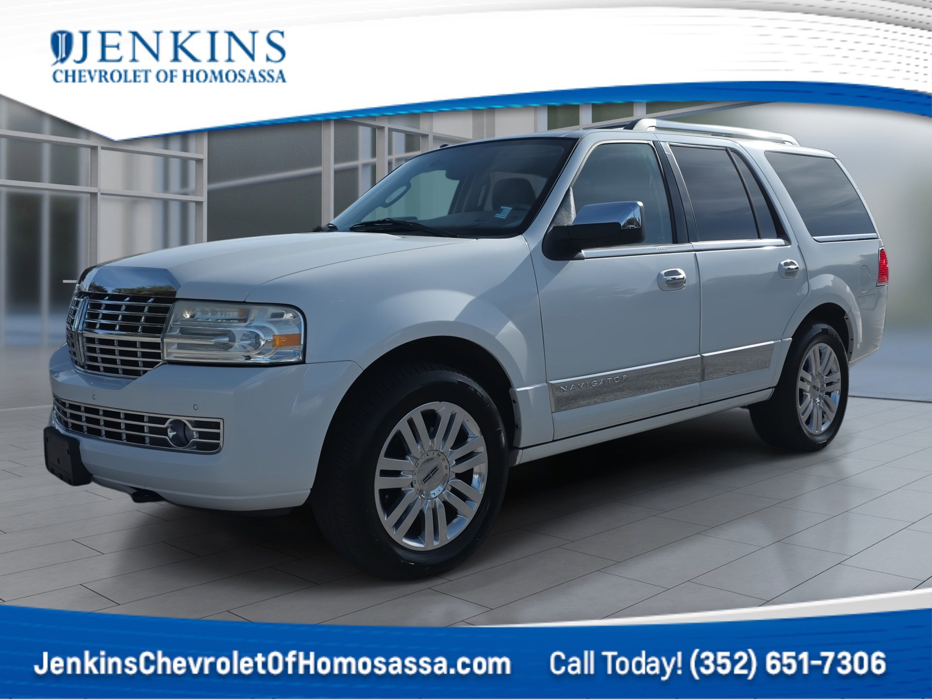 2014 Lincoln Navigator Base's photo