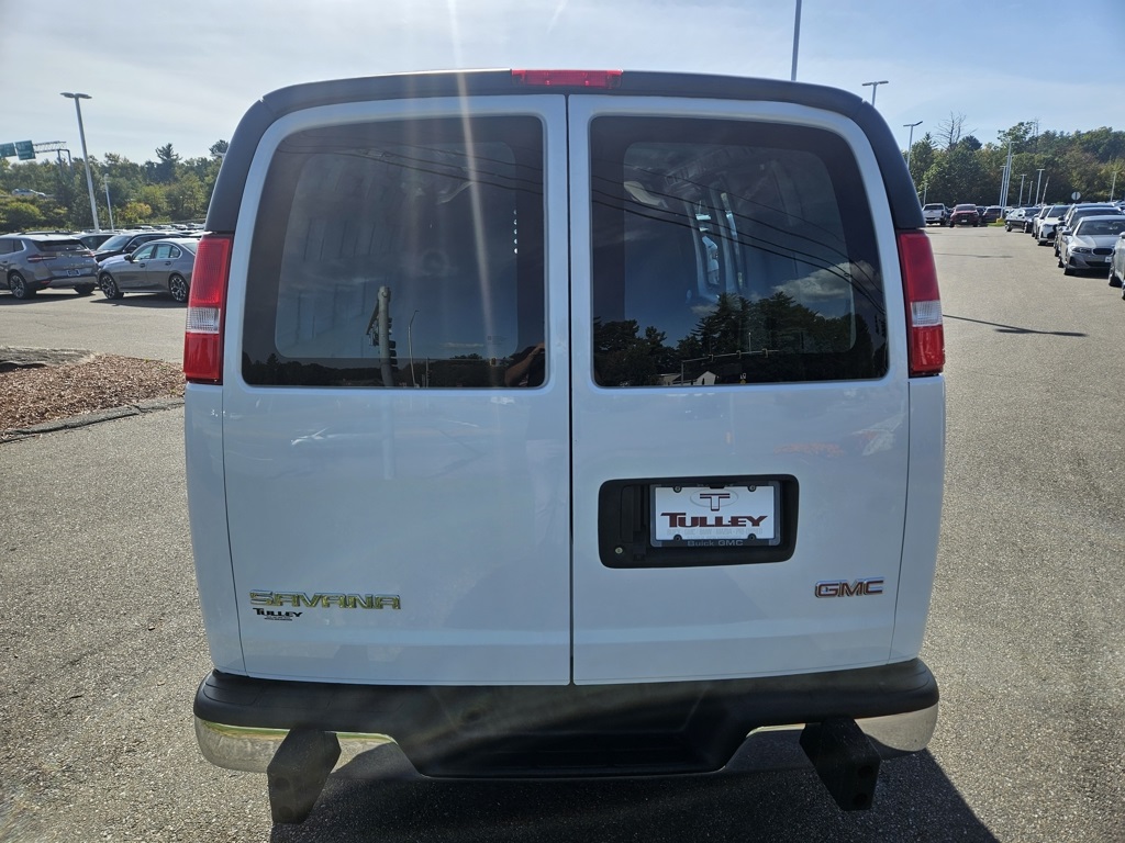 2024 Gmc Savana 2500 Cargo photo 4