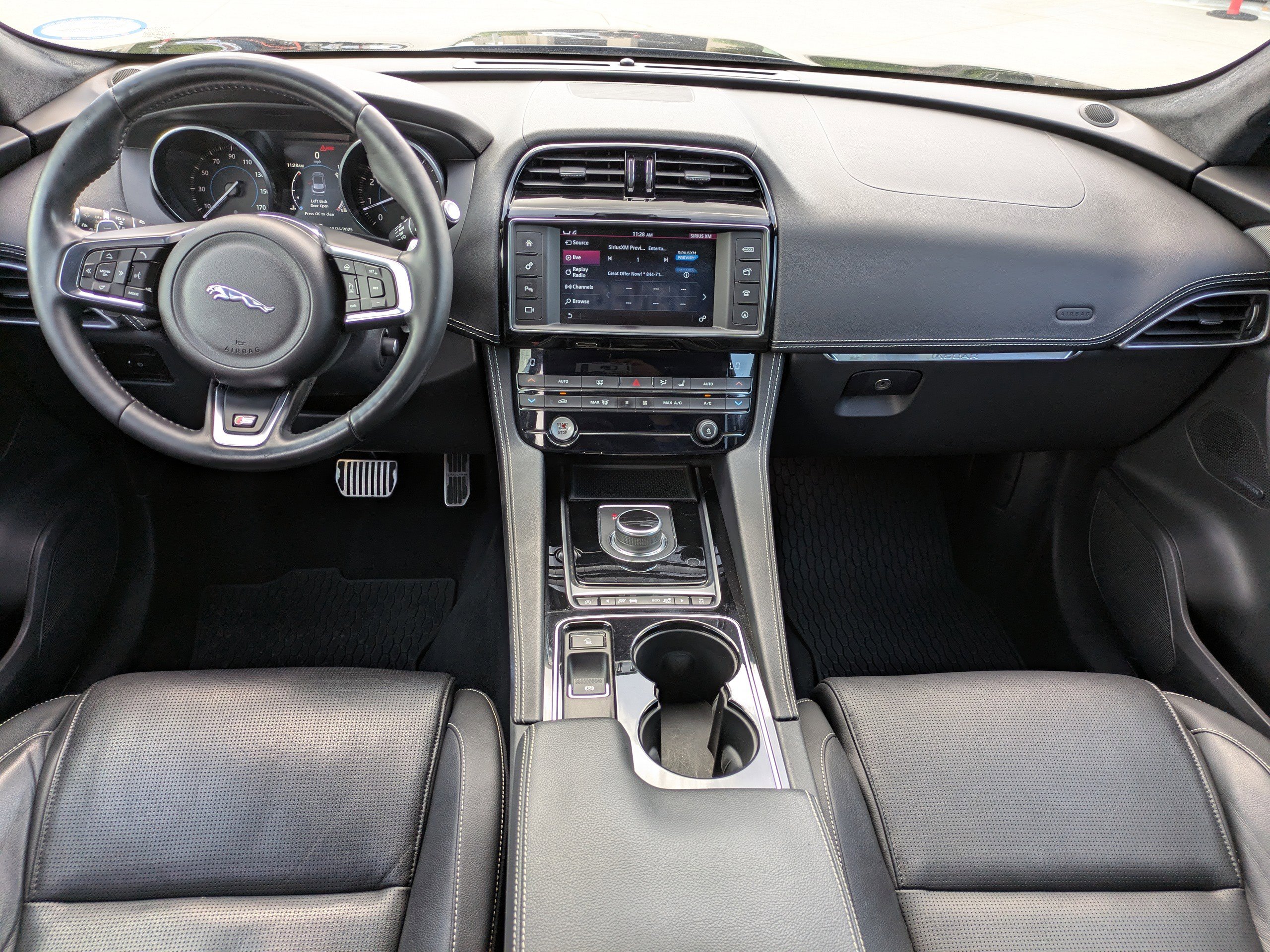 2017 Jaguar F-PACE S photo 10