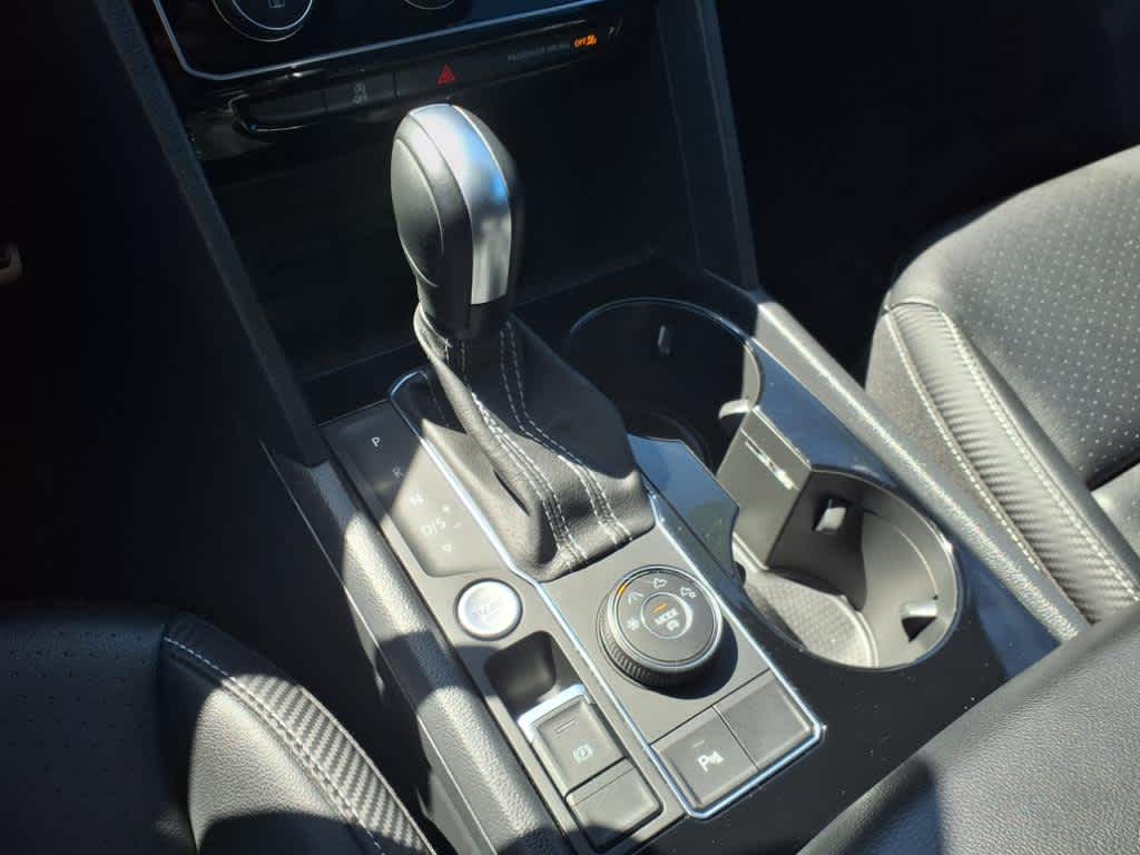 2023 Volkswagen Atlas Cross Sport SEL R-Line photo 20